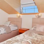 Vanilla With Heated Pool Apartman