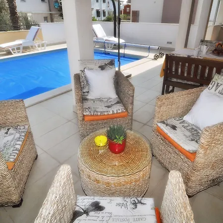 Vanilla With Heated Pool