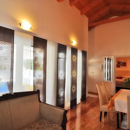 Vanilla With Heated Pool Appartement *