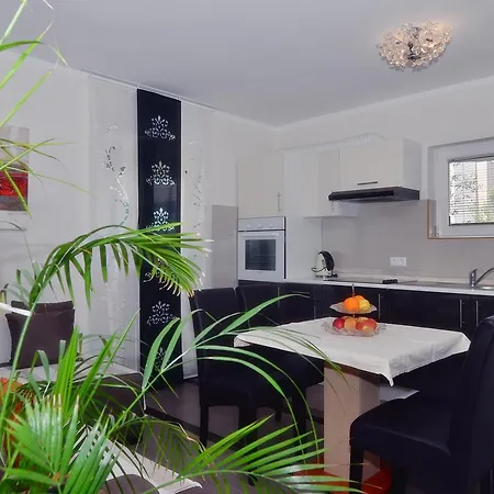 Appartement Vanilla With Heated Pool *