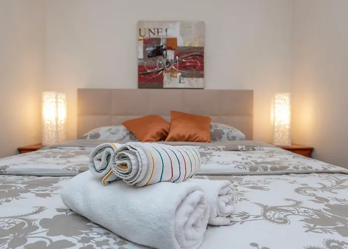 Vanilla With Heated Pool