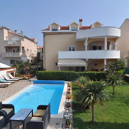 Vanilla With Heated Pool Lejlighed Zadar