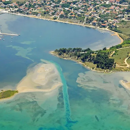 Vanilla With Heated Pool Задар