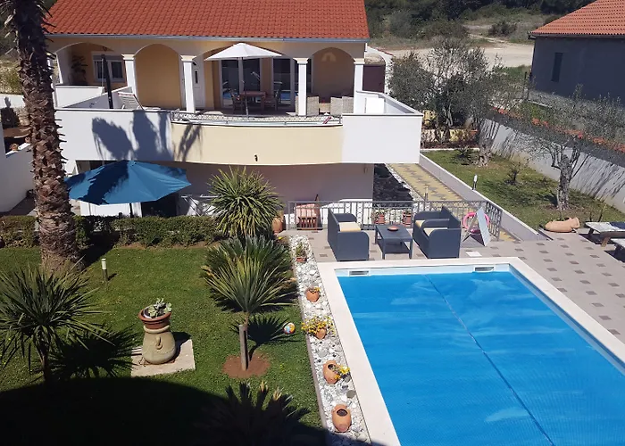 Vanilla With Heated Pool Apartmán Zadar