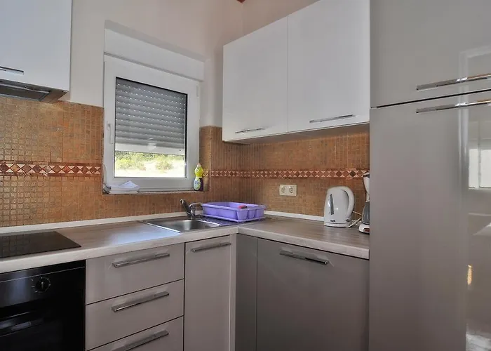 Vanilla With Heated Pool *